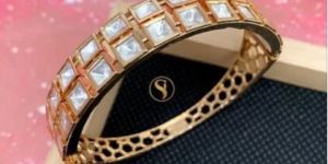 Designer Kundan Kada