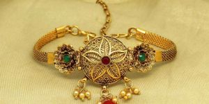 Designer Colored Glass Stone Bajuband