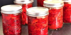 Red Roasted Peeled Peppers