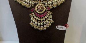 Kundan Necklace Sets