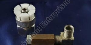 External Threading Connector