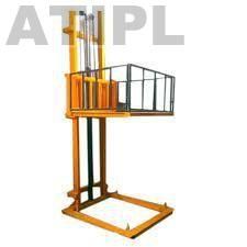 Single Mast Goods Lift
