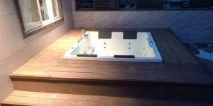 Acrylic Square Spa Tub