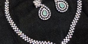 Silver Finish Necklace Set