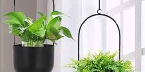 Metal Hanging Planter