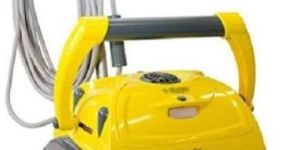 AUTOMATIC ROBOTIC POOL CLEANER
