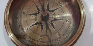 Alvi and Co Premium Handmade Brass Pocket Calendar Compass Tabletop