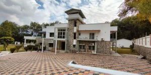 Farmhouse Construction Services