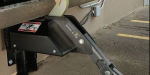 Dock Lock Vehicle Restraint System