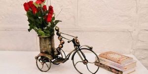 Handmade Metal Table Bike Showpiece