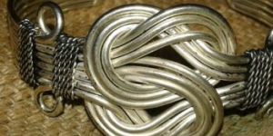 Bended Brass Wire Armlet