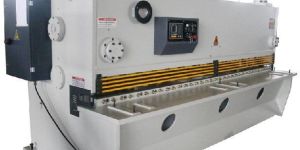 Sheet Metal Cutting Machine
