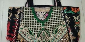 Ladies Embroidery Hand Bag