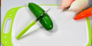 Plastic Cutting Board