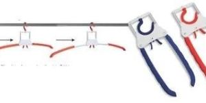 FOLDING PLASTIC HANGER