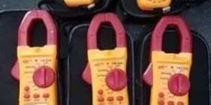 Digital Clamp Meter