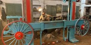 Ply Wood Automatic Bandsaw Machine