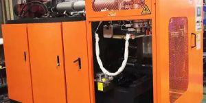 Blow Molding Machine