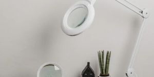 Magnifying Lamp
