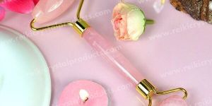 Rose Quartz Facial Massage Roller