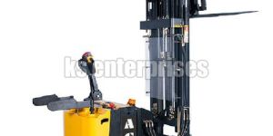 Electric Reach Stacker