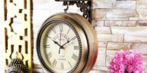 Plastic Station Clock