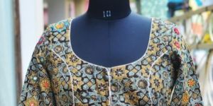Ladies Stylish Ajrakh Hand Blocked Printed Blouse