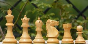 K0097 Fischer Spassky Series Wooden Chess Pieces