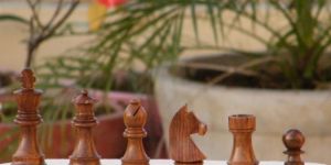 K012 German Staunton Wooden Chess Pieces