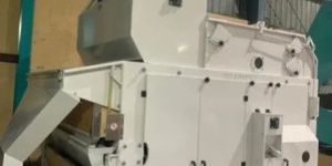 Pulses Cleaning Machine
