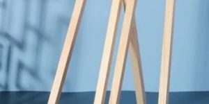Wooden Easel Stand