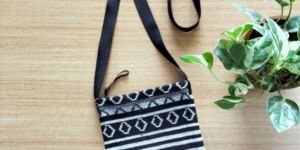 MOBILE SLING BAG