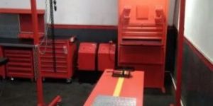 Hydraulic Two Wheeler Lift