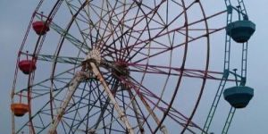 Giant Ferris Wheel