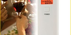 ALCOHOL BREATHE ANALYSER