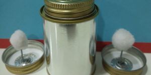 Tin Can with Dauber Cap