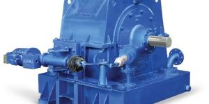 SCOOP CONTROLLED VERIABLE SPEED FLUID COUPLING