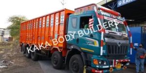 Mahindra Blazo Truck