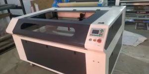 Acrylic Cutting Machine
