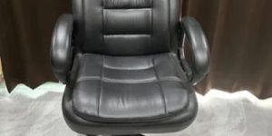 Leatherette High Back Director Chair