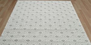 MRIC-118 Woolen Handloom Rugs