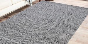 MRIC-119 Woolen Handloom Rugs