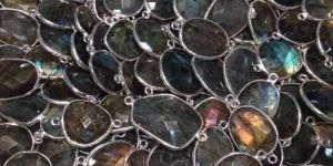 Labradorite Gemstone