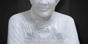 White Marble Swami Vivekananda Statue