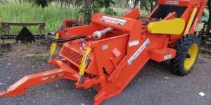 Agricultural Stone Picker