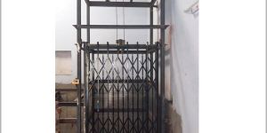Industrial Goods Lift