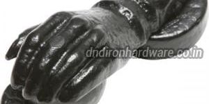 CAST IRON DOOR KNOCKER