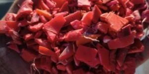 HDPE RED CARATE REGRIND