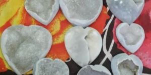 Druzy Quartz Heart Stone