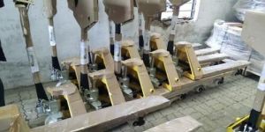 Godrej Hand Pallet Truck